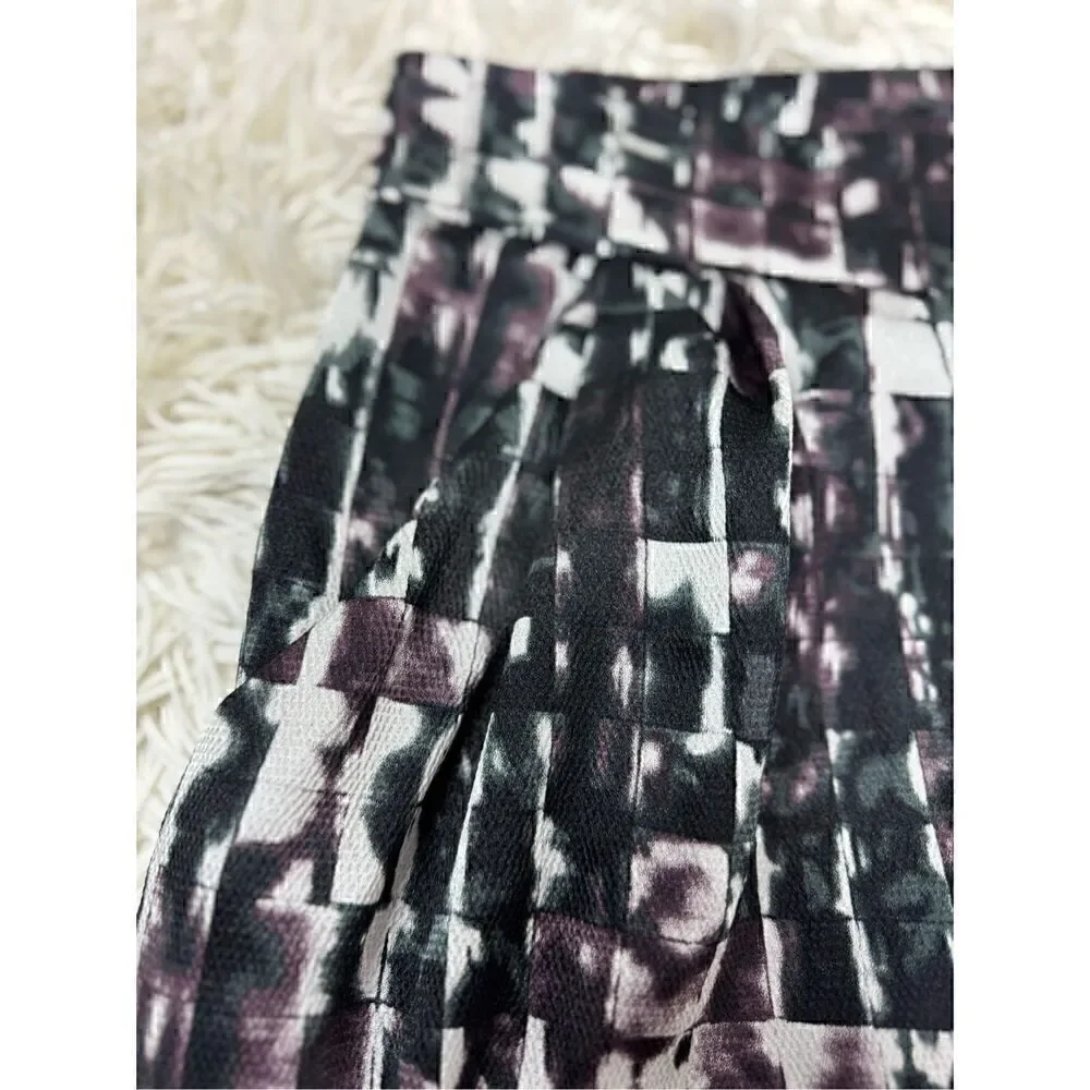 Adorable Black, Maroon, White & Gray Mini Skirt by KatWalk size Small